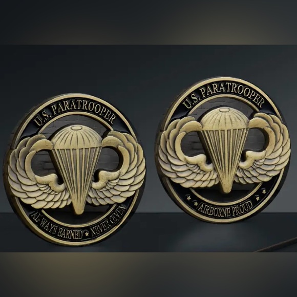 New Gold Tone Paratrooper Challenge Coin - Picture 3 of 5